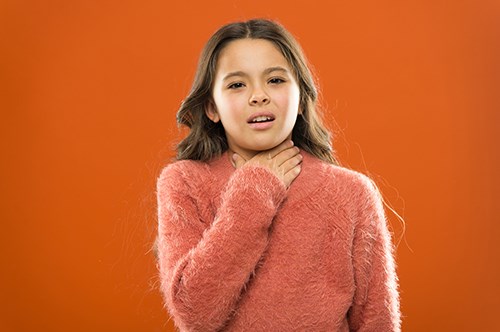 Remédios caseiros para garganta inflamada em crianças